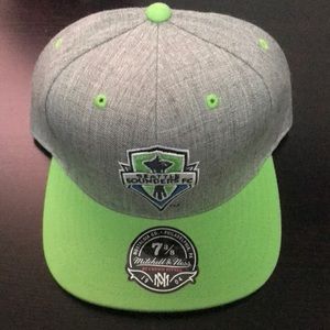 NWT Seattle Sounders FC Fitted Hat Size 7 3/8